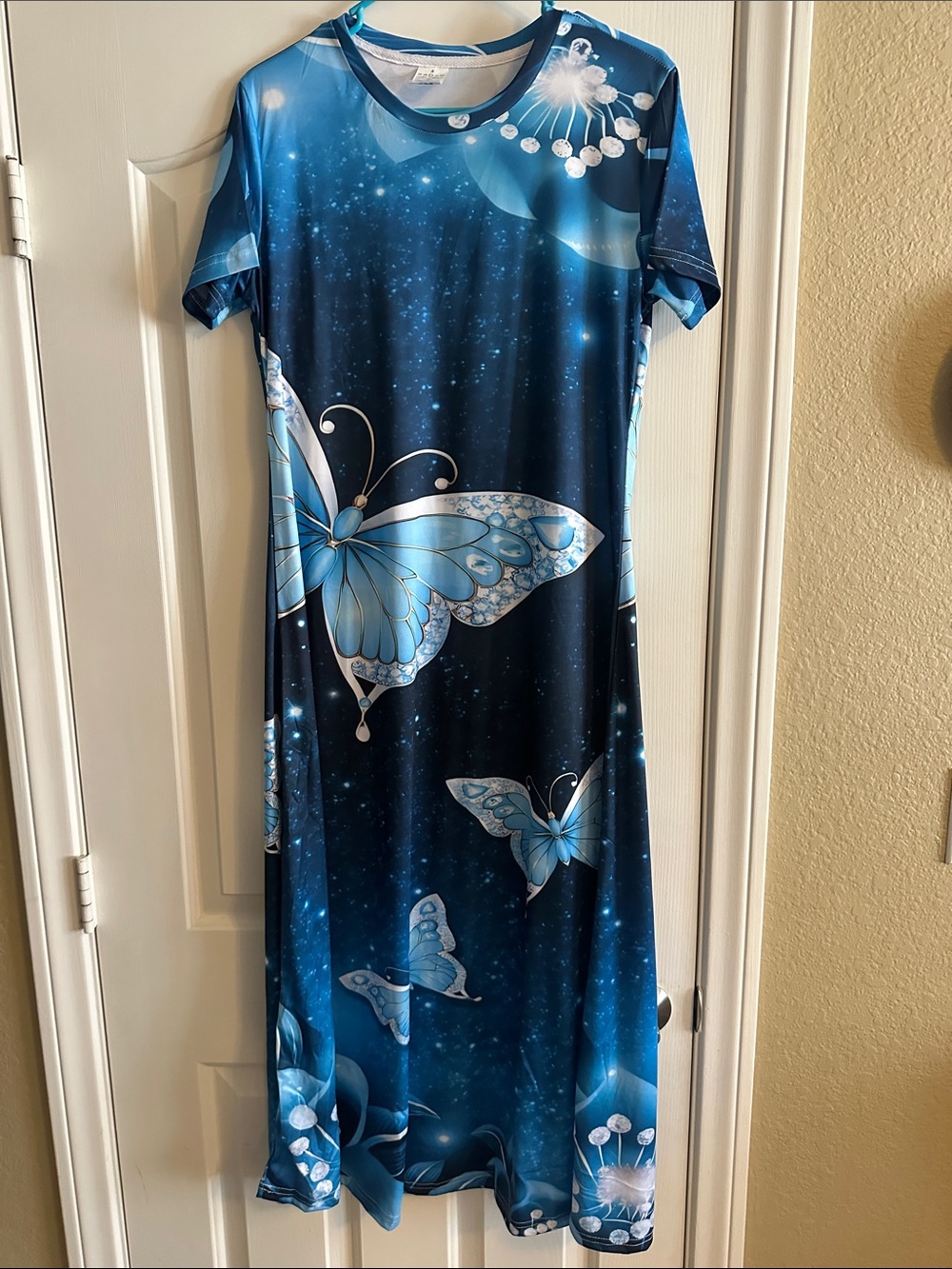 Blue Butterfly Print Women’s Maxi Dress